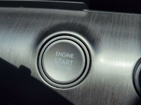 Used 2025 Hyundai Kona SEL FWD image 33