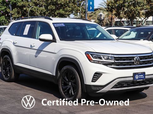 Used 2023 Volkswagen Atlas SE w/ Black Wheel Package FWD image 4