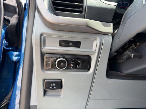 Used 2025 Ford F150 XLT w/ Equipment Group 301A Standard AWD/4WD image 23