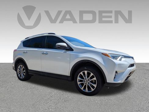Used 2017 Toyota RAV4 Limited FWD image 3