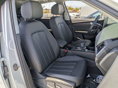 Used 2023 Audi Q5 2.0T Premium w/ Convenience Package AWD/4WD image 28