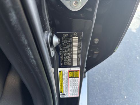 Used 2023 Toyota Camry LE image 29