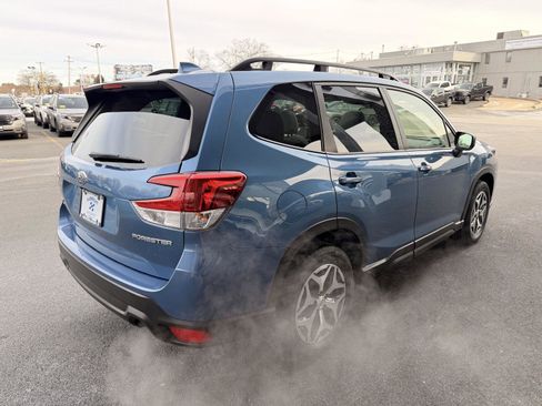 Certified 2023 Subaru Forester Premium image 5