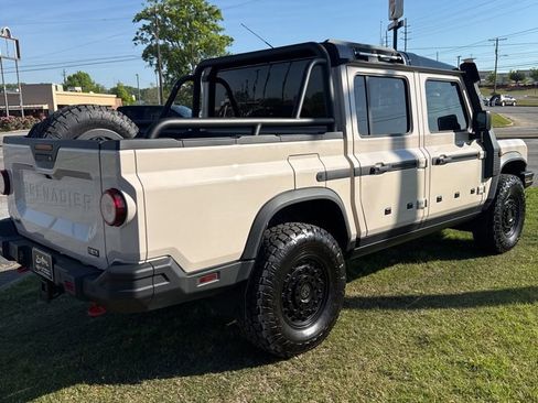 Used 2025 INEOS Grenadier image 9