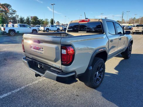 Certified 2024 GMC Canyon Elevation w/ Convenience Package image 3