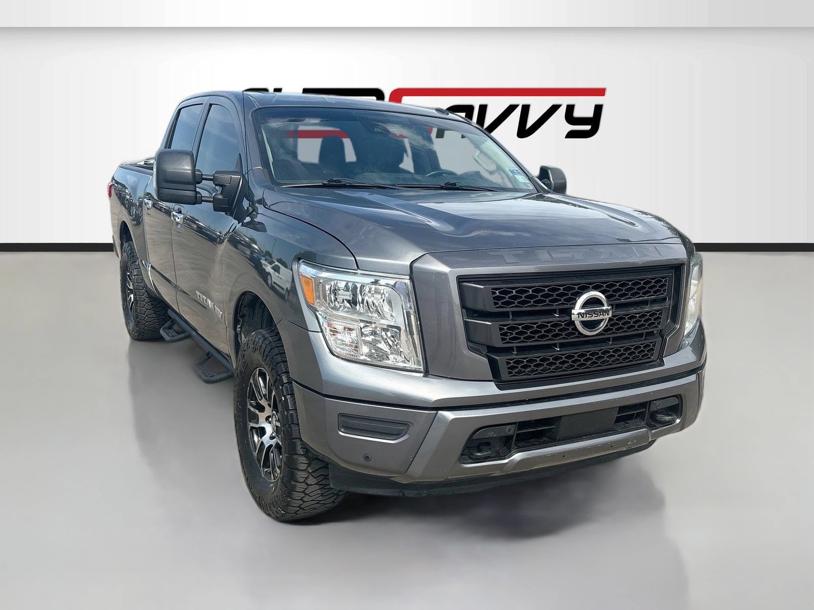 Used 2021 Nissan Titan 4x4 Crew Cab image 1