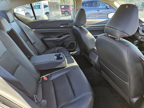 Used 2024 Nissan Altima 2.5 SR image 19