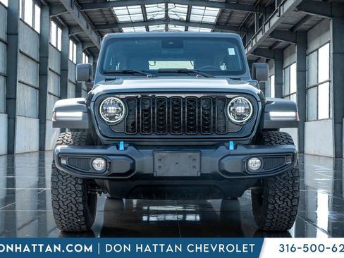 Used 2024 Jeep Wrangler Unlimited image 39