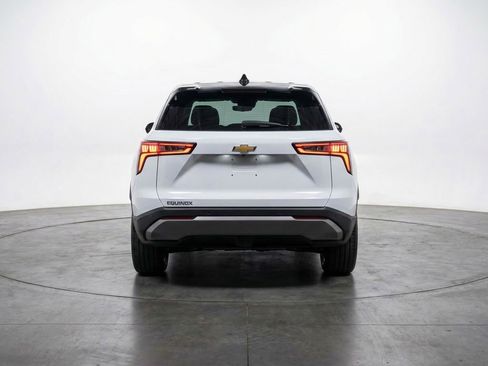 Used 2025 Chevrolet Equinox LT FWD image 7