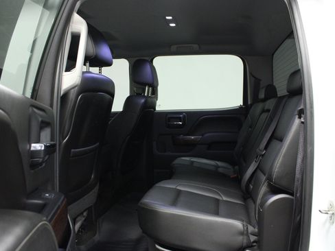 Used 2015 GMC Sierra 2500 SLE w/ SLE Preferred Package AWD/4WD image 13