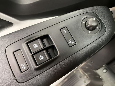 New 2025 RAM ProMaster 3500 w/ Convenience Group FWD image 25