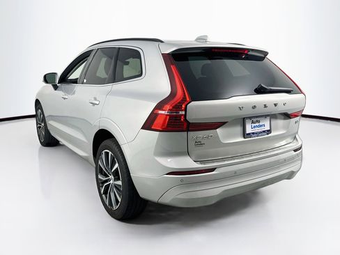 Used 2022 Volvo XC60 B5 Momentum w/ Protection Package Premier FWD image 7