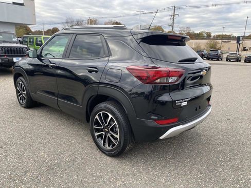 Used 2024 Chevrolet TrailBlazer LT w/ Driver Confidence Package image 7