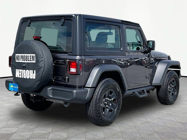 Used 2025 Jeep Wrangler Sport AWD/4WD image 6
