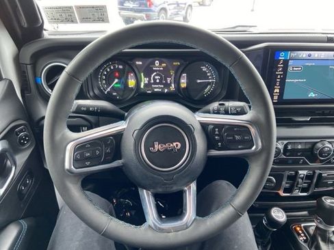 Used 2024 Jeep Wrangler High Altitude image 12