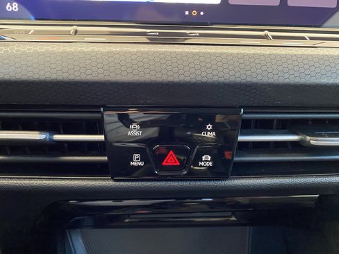 Certified 2024 Volkswagen GTI SE FWD image 22