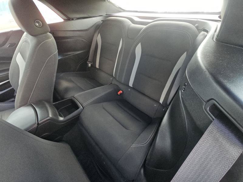 Used 2019 Chevrolet Camaro LT RWD image 11