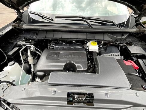 Used 2024 Nissan Pathfinder Platinum image 9