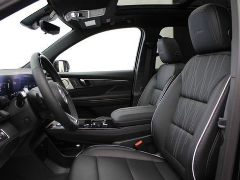 New 2026 Buick Enclave Avenir w/ Super Cruise Package image 16