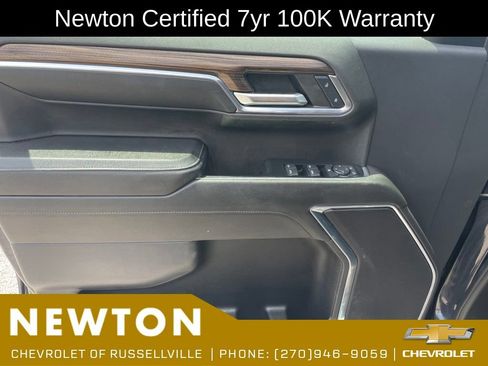 Used 2023 Chevrolet Silverado 1500 LT AWD/4WD image 8