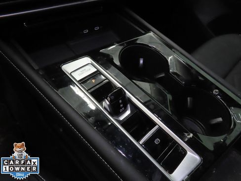 Used 2024 Volkswagen Atlas SE image 17