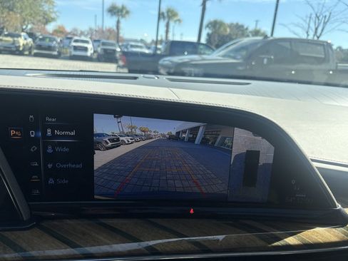 Used 2022 Cadillac Escalade ESV Sport Platinum image 34