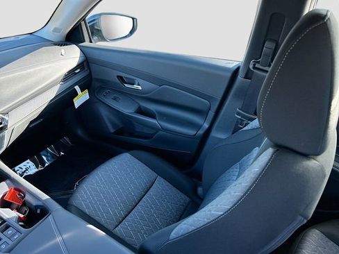 New 2026 Nissan Sentra SV w/ SV Convenience Package FWD image 5