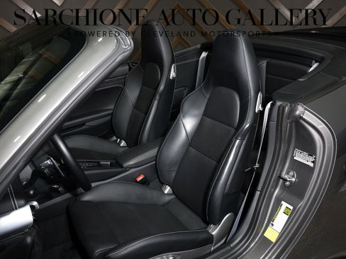 Used 2019 Porsche 911 Turbo AWD/4WD image 6