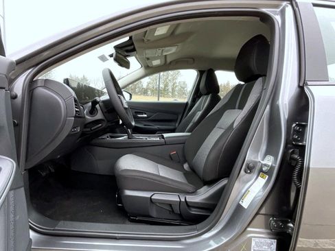 New 2026 Nissan Sentra SV w/ SV Convenience Package FWD image 10