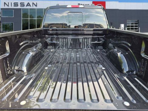 Used 2025 Ford F150 Lariat AWD/4WD image 26