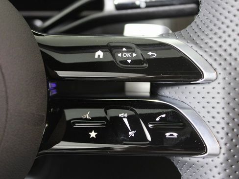 Used 2026 Mercedes-Benz GLC 300 4MATIC image 19