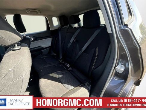 Used 2022 Jeep Compass Sport AWD/4WD image 19