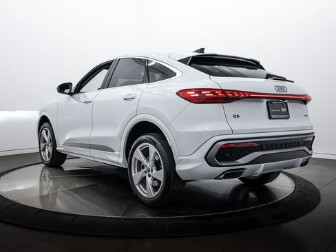 Certified 2025 Audi Q5 Premium Plus w/ Premium Plus image 5