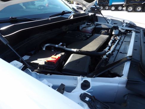 Used 2026 Chevrolet Silverado 1500 Custom RWD image 40