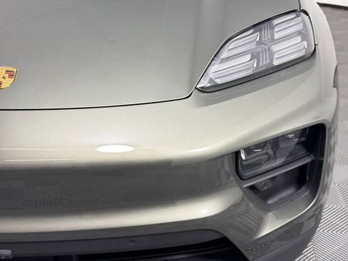 Used 2026 Porsche Macan Electric RWD image 11