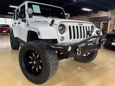 Used 2016 Jeep Wrangler Unlimited Rubicon w/ Connectivity Group AWD/4WD image 1