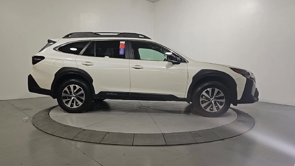 Certified 2025 Subaru Outback Premium AWD/4WD image 7