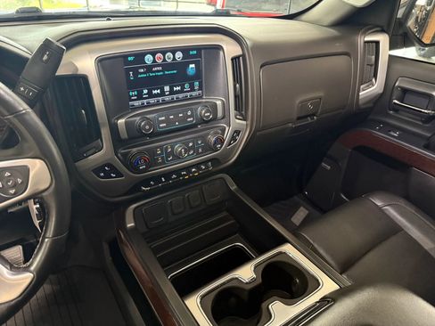 Used 2018 GMC Sierra 1500 SLT image 19