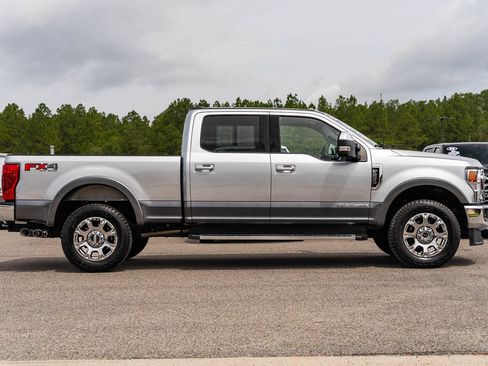 Certified 2022 Ford F250 Lariat w/ Chrome Package AWD/4WD image 7