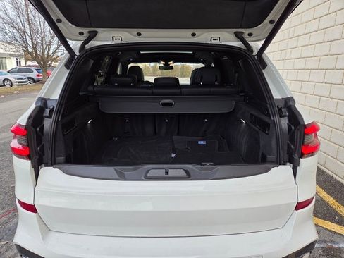 Used 2023 BMW X5 xDrive40i w/ Executive Package image 49
