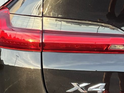 Used 2019 BMW X4 xDrive30i w/ Executive Package image 9