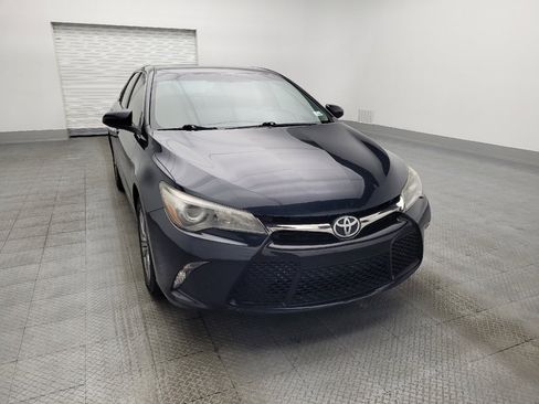 Used 2017 Toyota Camry SE image 14