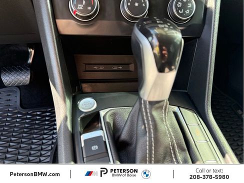 Used 2022 Volkswagen Taos SE FWD image 25