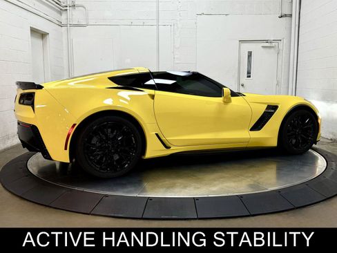 Used 2019 Chevrolet Corvette Z06 RWD image 14