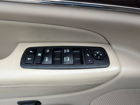 Used 2021 Jeep Grand Cherokee Overland AWD/4WD image 27