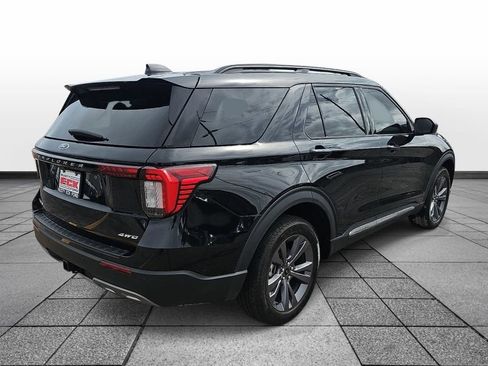 Used 2025 Ford Explorer Active w/ Active Comfort Package AWD/4WD image 5