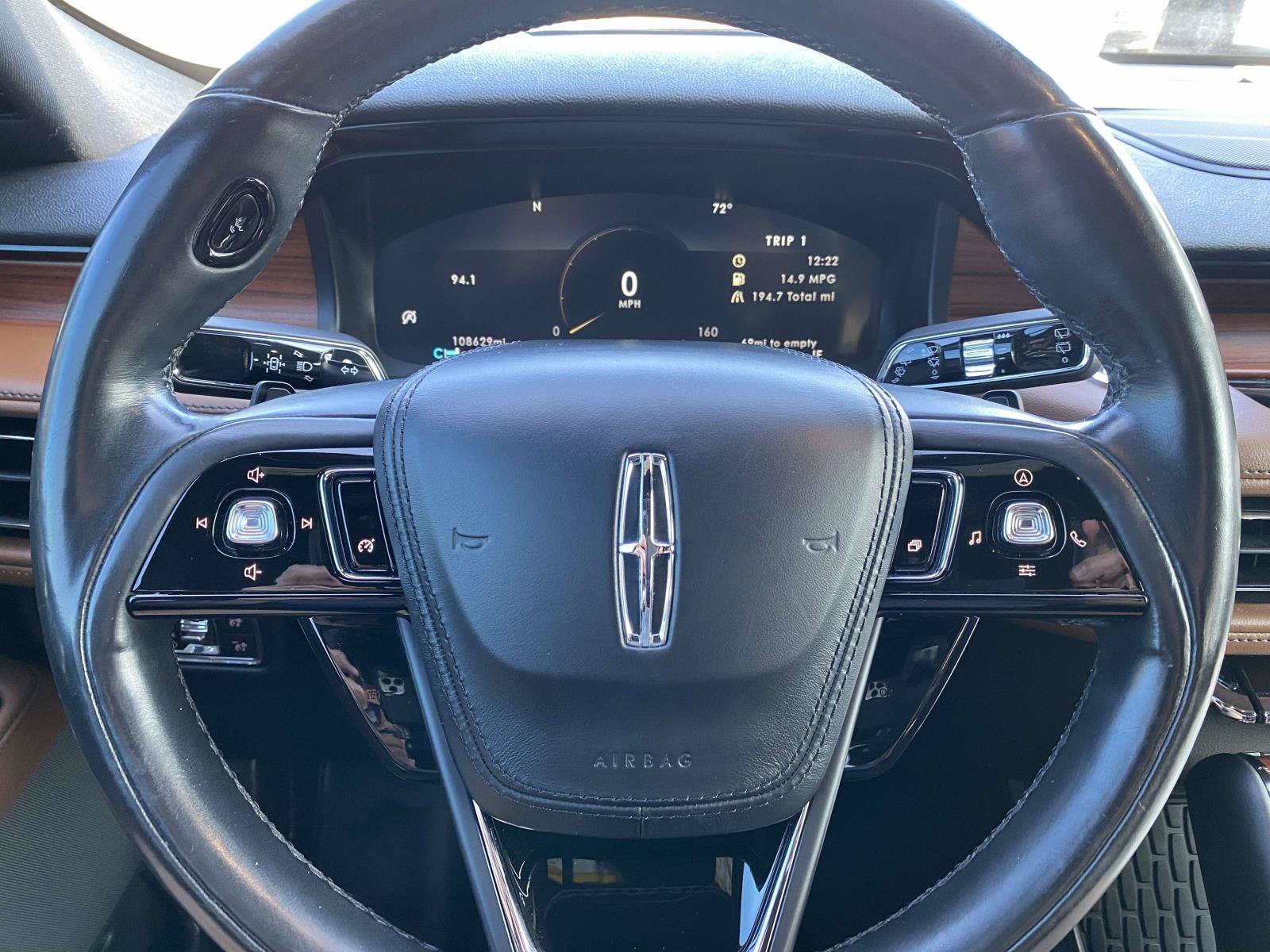 Used 2020 Lincoln Aviator Reserve w/ Elements Package Plus AWD/4WD image 25