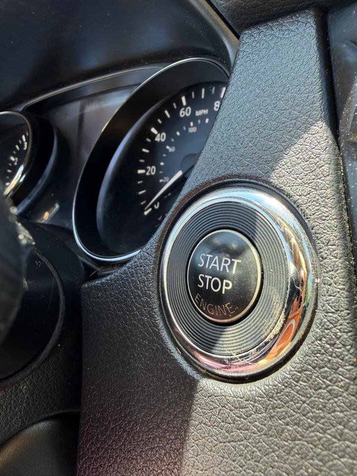Used 2019 Nissan Rogue SV AWD/4WD image 25