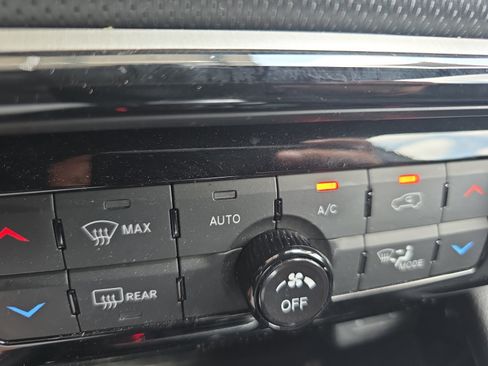 Used 2025 Jeep Compass Trailhawk AWD/4WD image 21