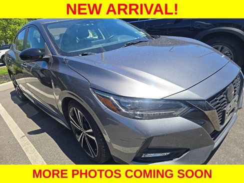 Used 2023 Nissan Sentra SR w/ SR Premium Package FWD image 2